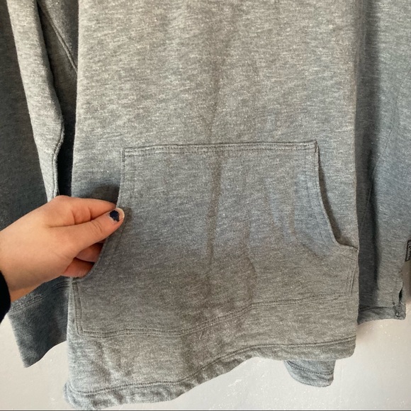 Columbia Sweatshirt - Picture 2 of 5